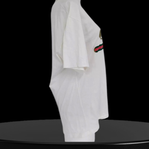 Gucci T Shirt - Logo with Rabbit - Size small - Short Sleeve - Picture 4 of 6